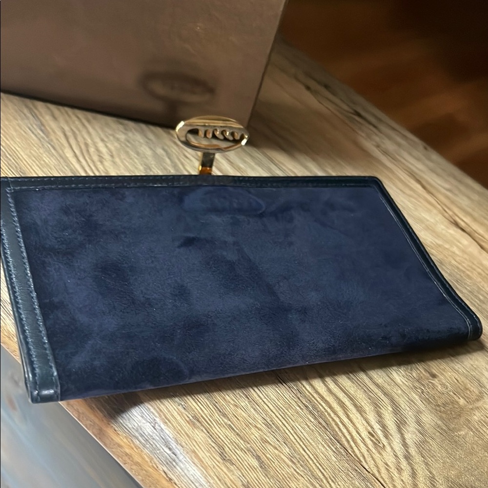 Authentic Gucci Navy Suede & Leather Vintage Wallet & Gucci Box - Picture 9 of 16